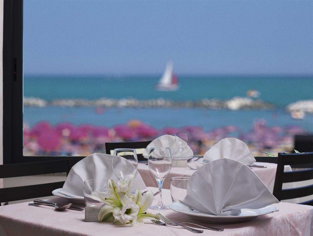Hotel Napoleon Cattolica Luaran gambar