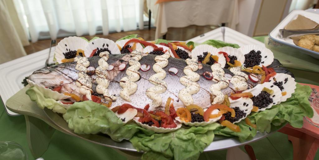 Hotel Napoleon Cattolica Luaran gambar